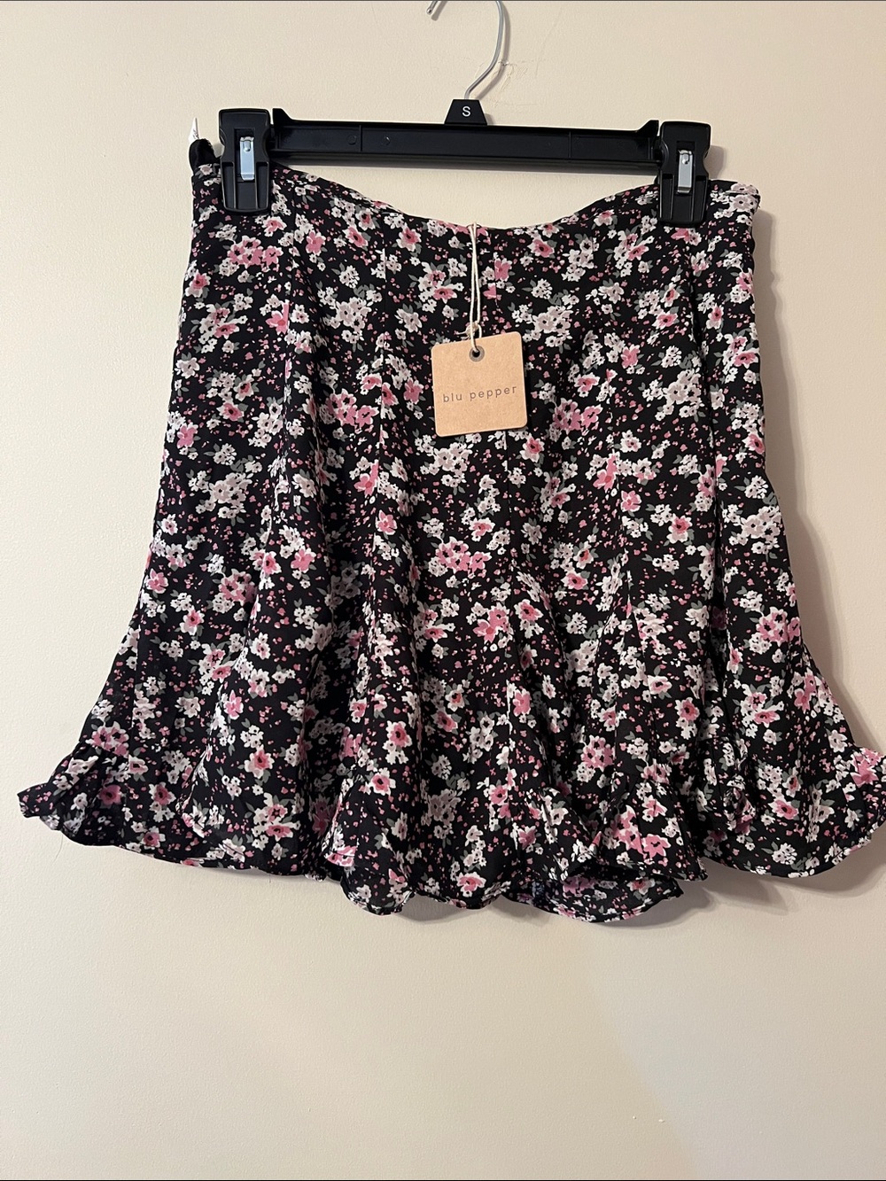 Blu Pepper Black Floral Ruffle Mini Skort - Pink & White Flowers